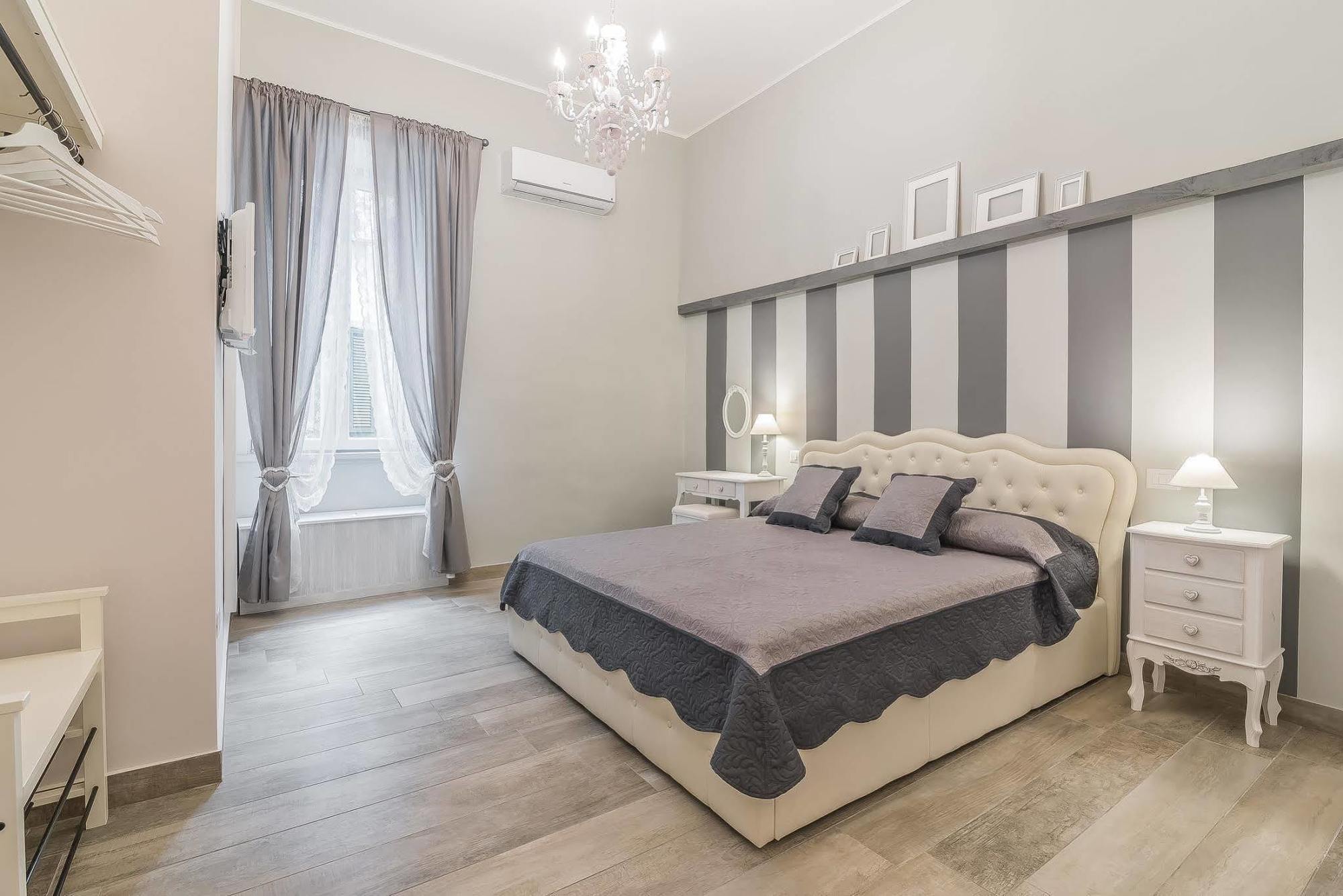 เล วิลลาเนลเล บีแอนด์บี Bed & Breakfast เนเปิลส์ ภายนอก รูปภาพ