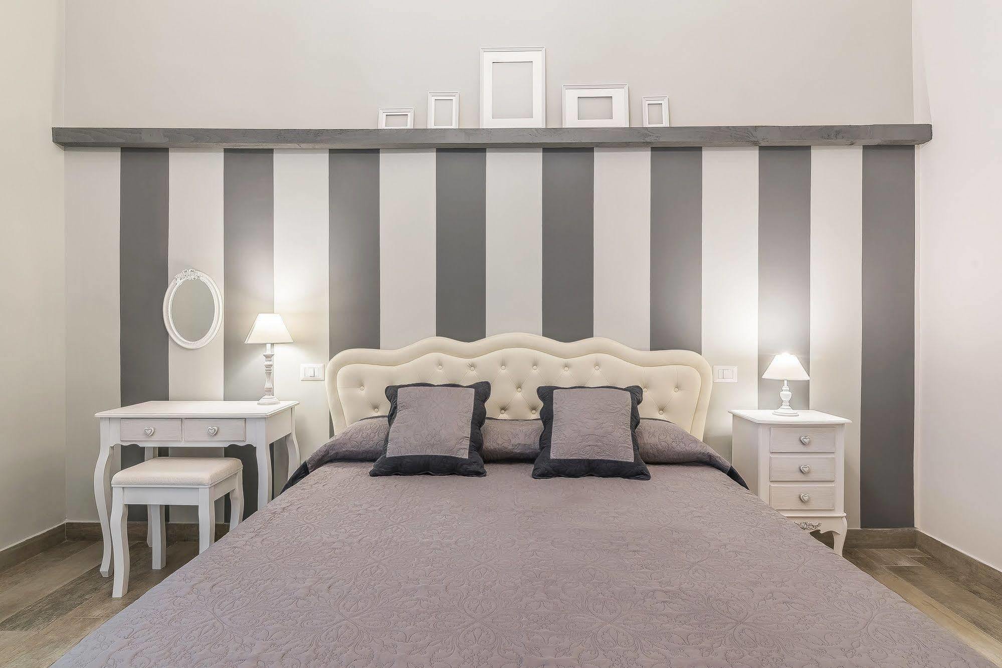 เล วิลลาเนลเล บีแอนด์บี Bed & Breakfast เนเปิลส์ ภายนอก รูปภาพ
