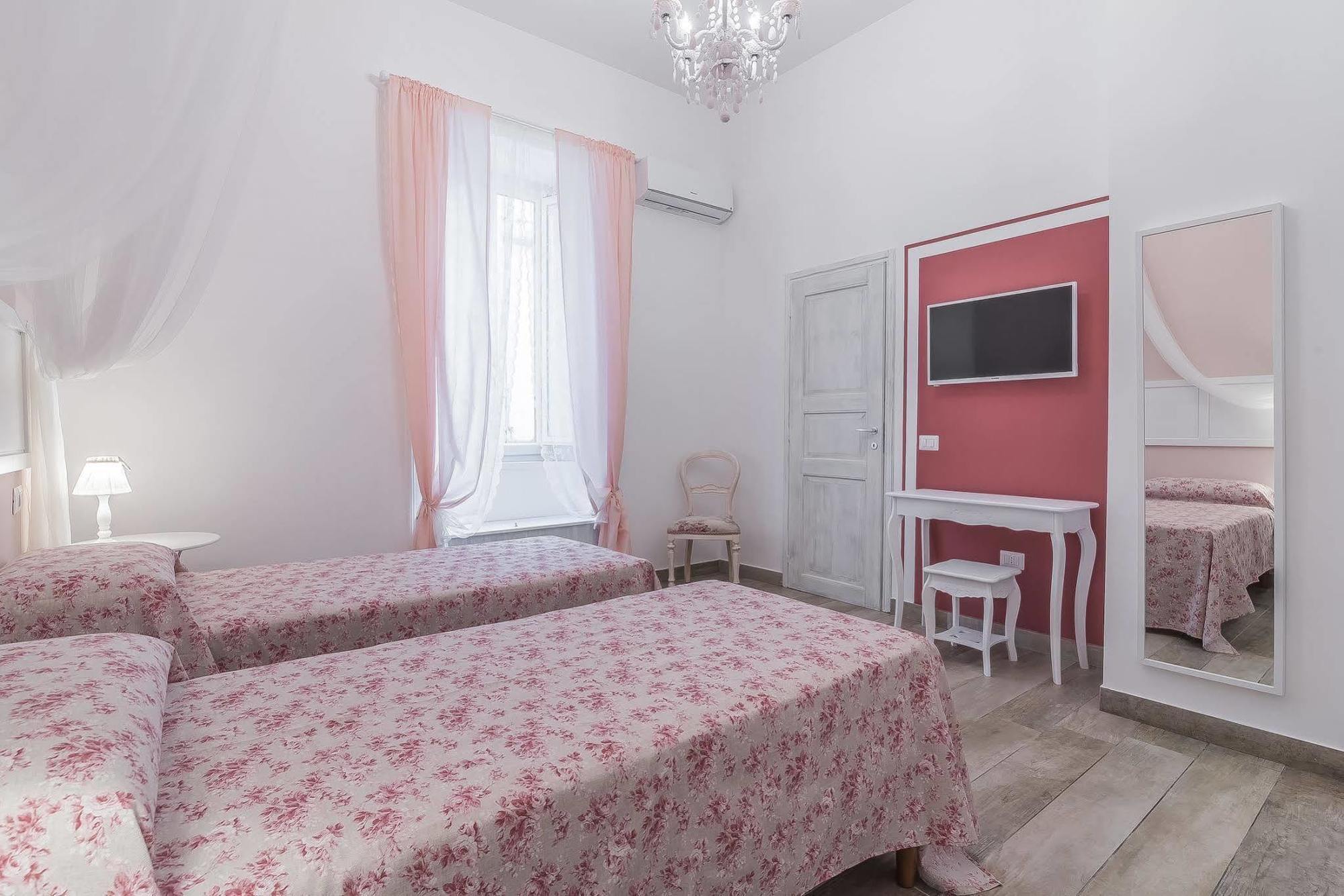 เล วิลลาเนลเล บีแอนด์บี Bed & Breakfast เนเปิลส์ ภายนอก รูปภาพ
